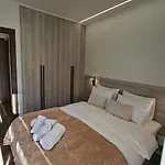 K & V Apartment *