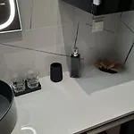 K & V Apartment *