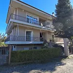 K & V Apartment *